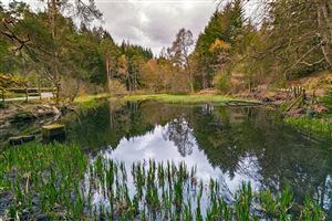 Photography by Malcolm J Smith