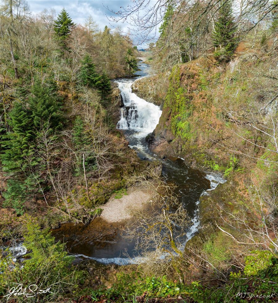Reekie Linn waterfall, by Alyth
9 shot panoramic 

Photography by Malcolm J Smith