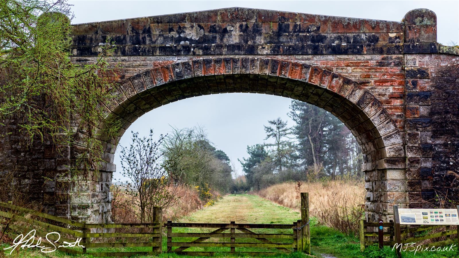 Photography by Malcolm J Smith